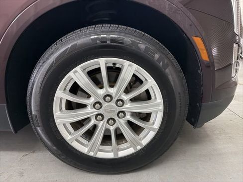 Used 2017 Cadillac XT5 FWD image 11