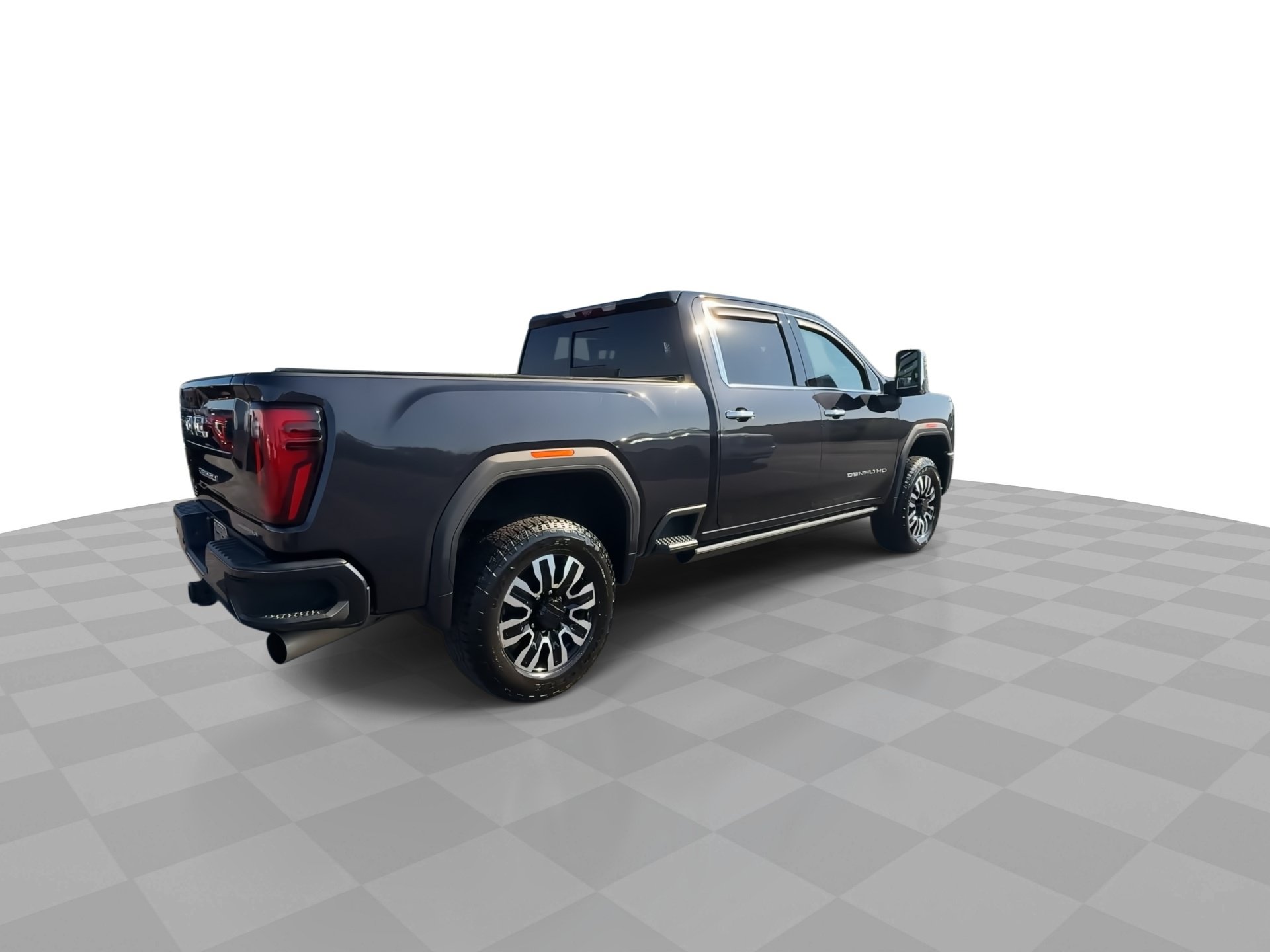 Used 2025 GMC Sierra 2500 Denali Ultimate AWD/4WD image 8