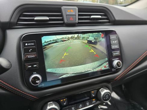New 2025 Nissan Versa SR image 27