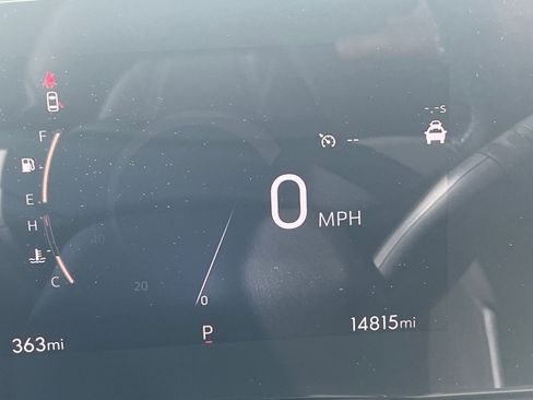 Used 2025 Buick Envista Sport Touring image 39