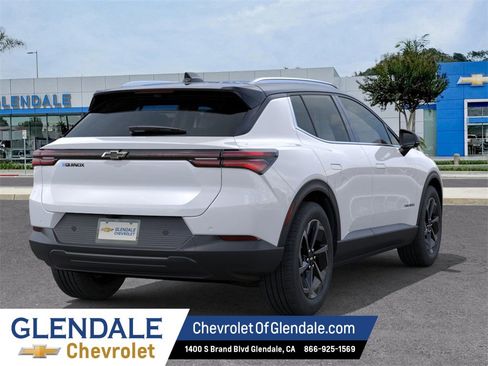 New 2026 Chevrolet Equinox EV LT image 4