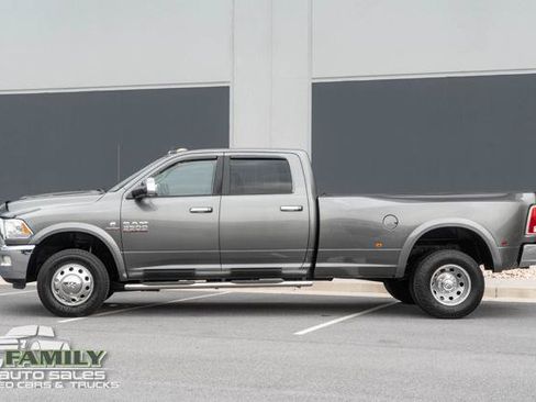 Used 2013 RAM 3500 Laramie AWD/4WD image 2