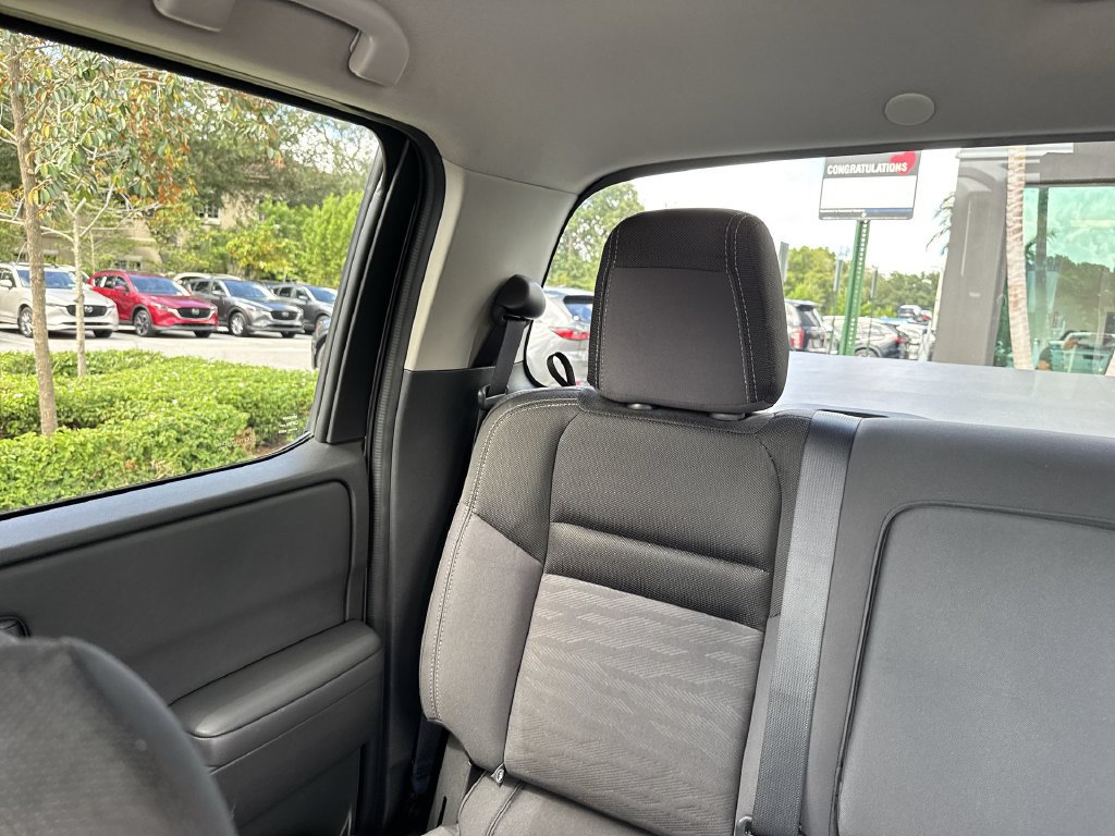 Used 2022 Nissan Frontier SV AWD/4WD image 17