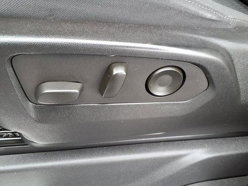 Used 2022 Chevrolet Silverado 1500 LT w/ All Star Edition Plus image 5