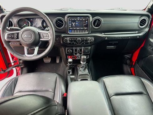 Certified 2023 Jeep Wrangler Unlimited Rubicon 4xe w/ Cold Weather Group AWD/4WD image 25