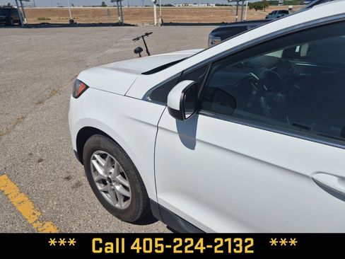 Used 2024 Ford Edge SEL AWD/4WD image 9