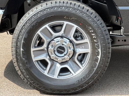 New 2025 Ford F250 XLT image 22