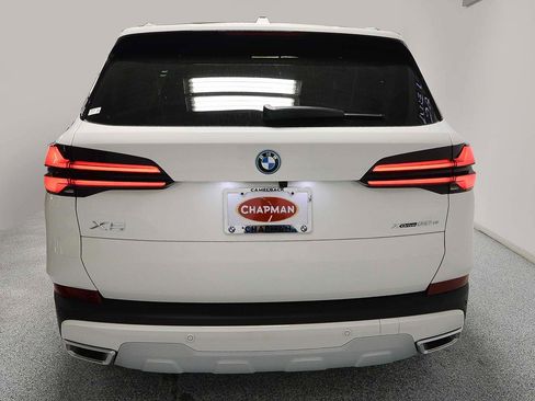 Used 2026 BMW X5 xDrive50e AWD/4WD image 4