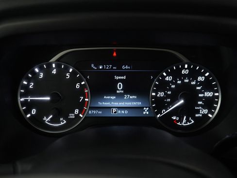 Used 2024 Nissan Titan SV w/ SV Convenience Package image 23