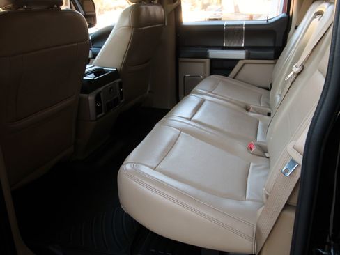 Used 2018 Ford F250 Lariat w/ Lariat Ultimate Package image 48