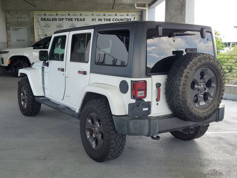 Used 2017 Jeep Wrangler Unlimited Sport AWD/4WD image 3