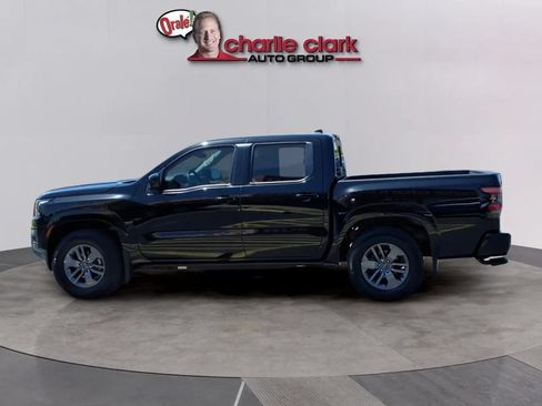 Used 2026 Nissan Frontier SV RWD image 2