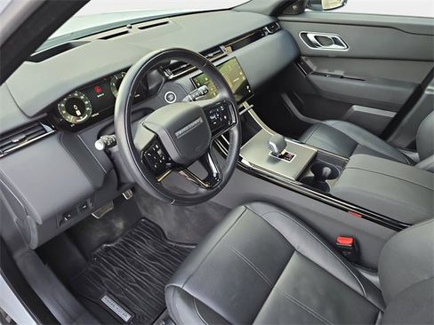 Used 2025 Land Rover Range Rover Velar Dynamic SE image 16