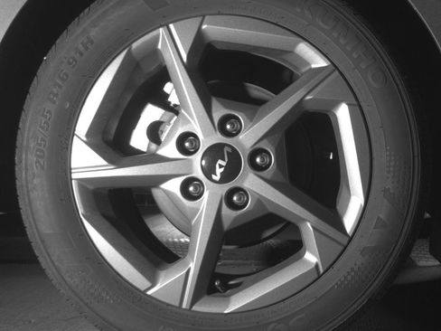 Used 2025 Kia K4 LXS image 15