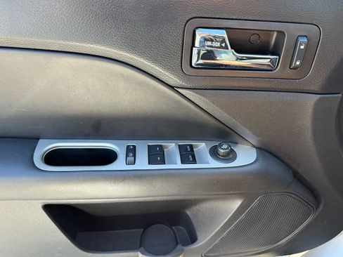Used 2012 Ford Fusion SEL image 34