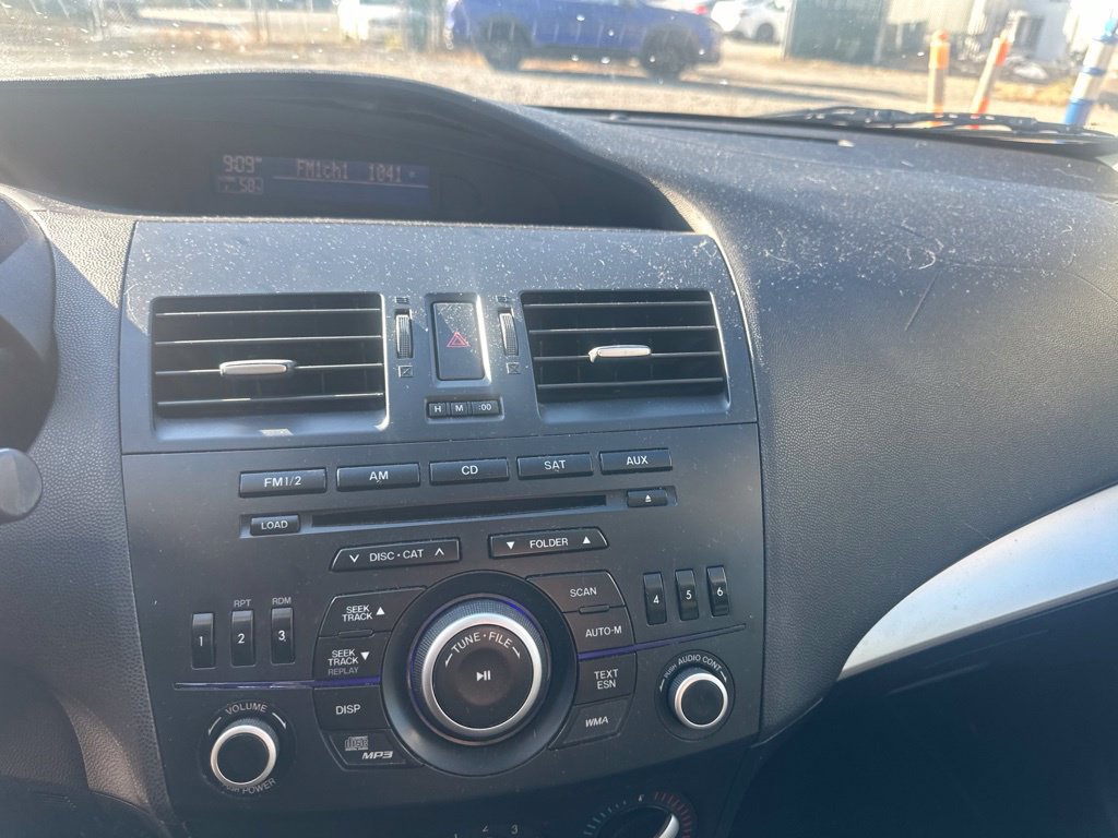 Used 2013 MAZDA MAZDA3 i SV FWD image 15