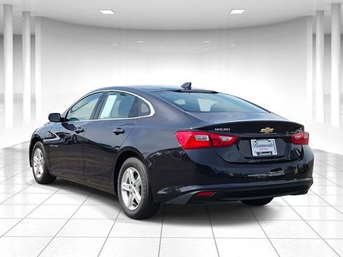 Used 2023 Chevrolet Malibu LT FWD image 3
