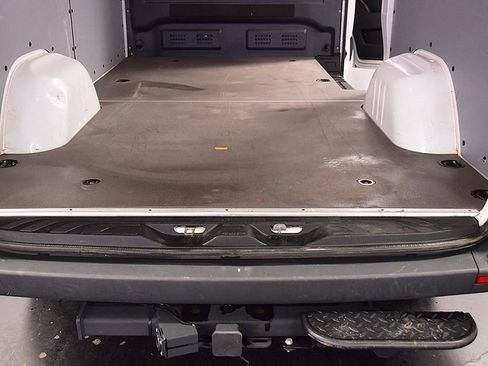 Used 2025 Mercedes-Benz Sprinter 2500 image 32