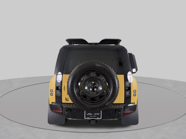 New 2026 Land Rover Defender 110 AWD/4WD image 4