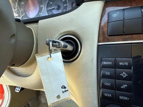 Used 2009 Mercedes-Benz CLK 350 Cabriolet image 23