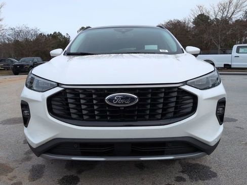 New 2026 Ford Escape SE w/ PHEV Premium Package image 9