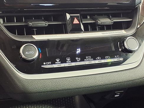 Used 2023 Toyota Corolla LE image 20