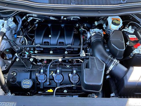 Used 2018 Ford Explorer Base image 31