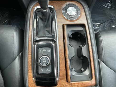 Used 2022 Nissan Armada SL image 23