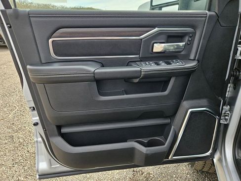 New 2026 RAM 2500 Laramie w/ Sport Appearance Package AWD/4WD image 11