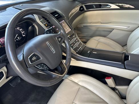 Used 2013 Lincoln MKZ FWD image 10