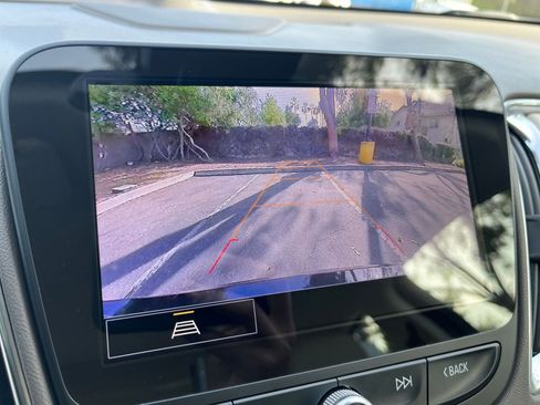 Used 2024 Chevrolet Malibu LT image 24