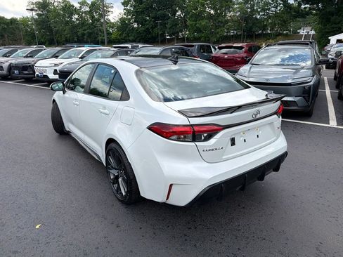 Used 2025 Toyota Corolla XSE FWD image 7