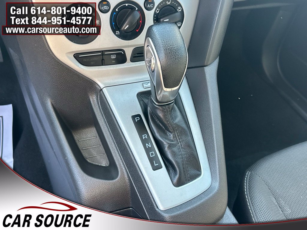 Used 2013 Ford Focus SE FWD image 22