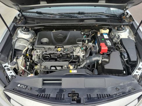 Used 2018 Toyota Camry LE image 31