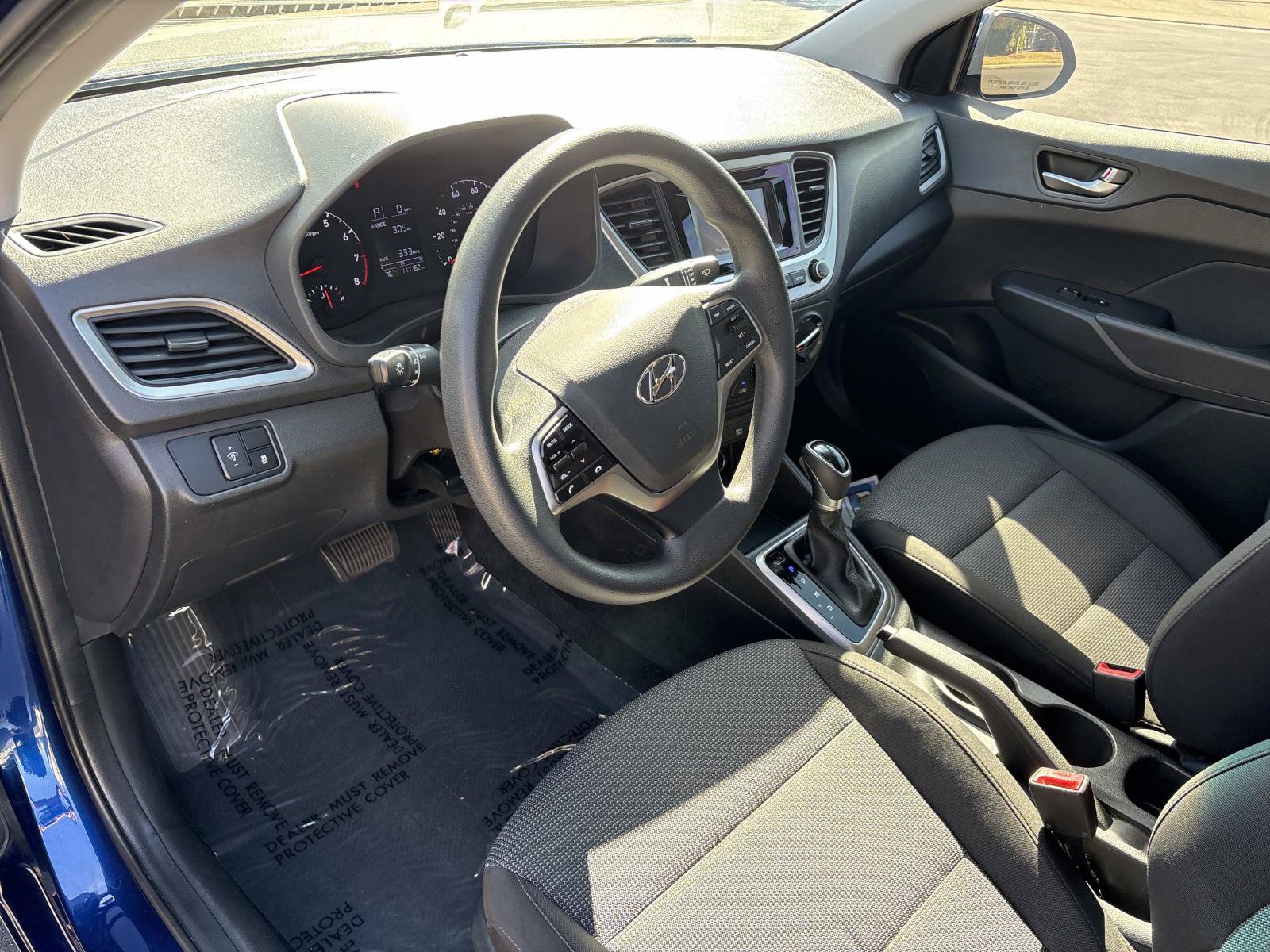 Used 2022 Hyundai Accent SE FWD image 15