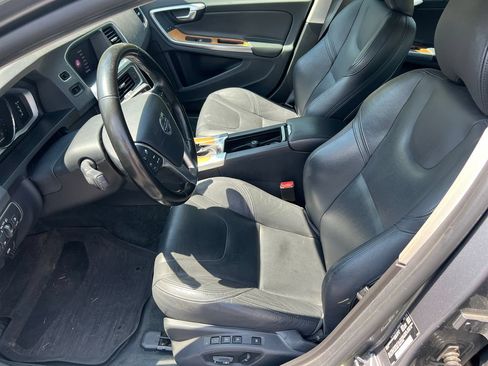 Used 2018 Volvo S60 T5 Inscription Platinum AWD/4WD image 9