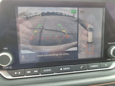 Used 2025 Nissan Rogue SV AWD/4WD image 27