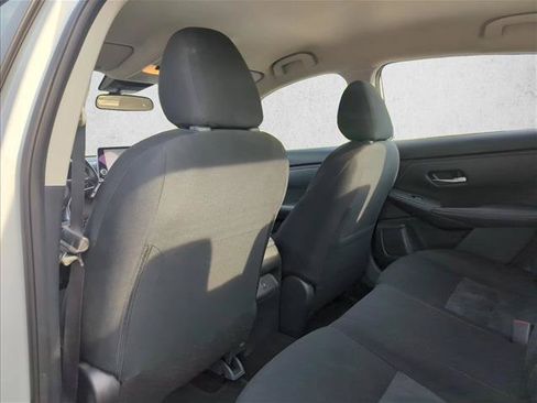 Used 2025 Nissan Sentra SR FWD image 16