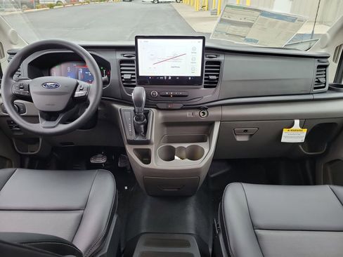 New 2025 Ford Transit 250 148 Medium Roof image 13