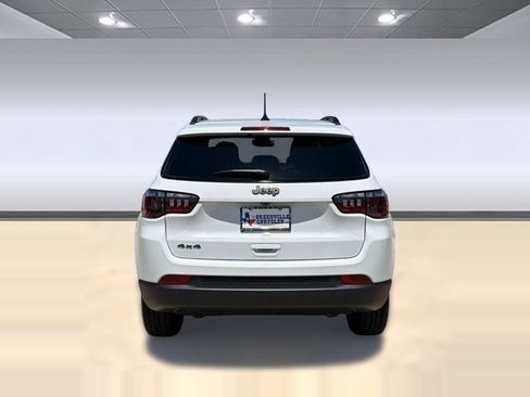New 2026 Jeep Compass Latitude AWD/4WD image 10
