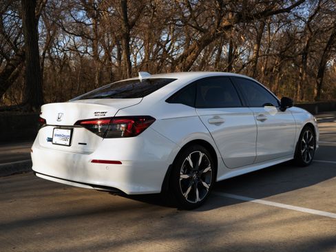 Certified 2026 Honda Civic Sport Touring image 9