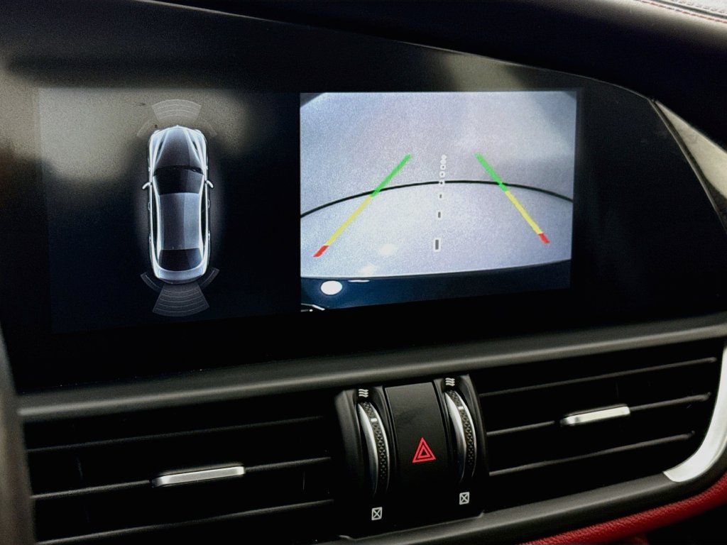 Used 2020 Alfa Romeo Giulia Quadrifoglio RWD image 19