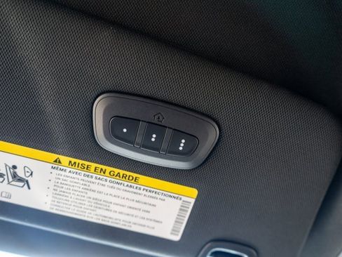 New 2026 Chrysler Pacifica Select image 27