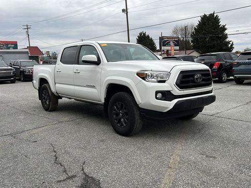 Used 2023 Toyota Tacoma SR5 image 7