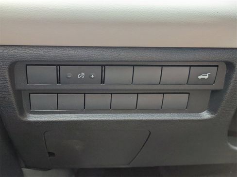 New 2025 Mitsubishi Outlander SE image 26