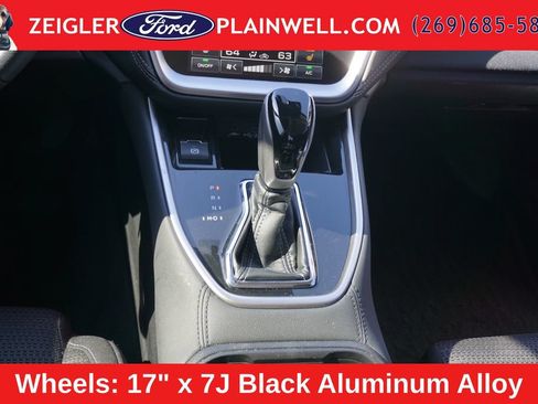 Used 2023 Subaru Outback Premium AWD/4WD image 16