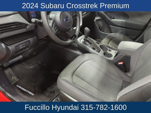 Used 2024 Subaru Crosstrek 2.0i Premium image 10