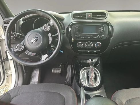 Used 2016 Kia Soul + w/ Soulful Package FWD image 28