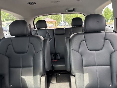 Used 2022 Kia Telluride EX w/ EX Premium Package FWD image 12