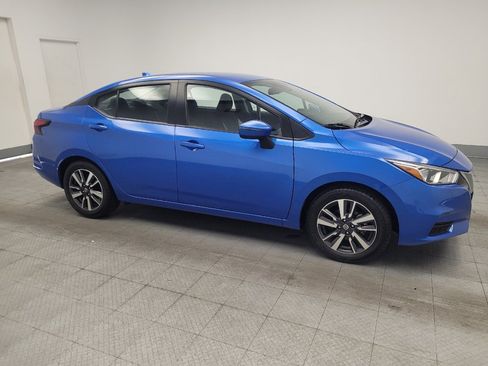 Used 2021 Nissan Versa SV FWD image 13